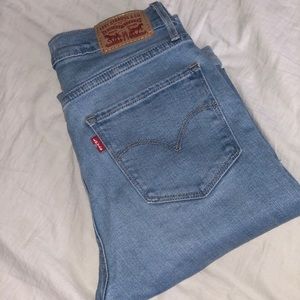 High waisted Levi’s